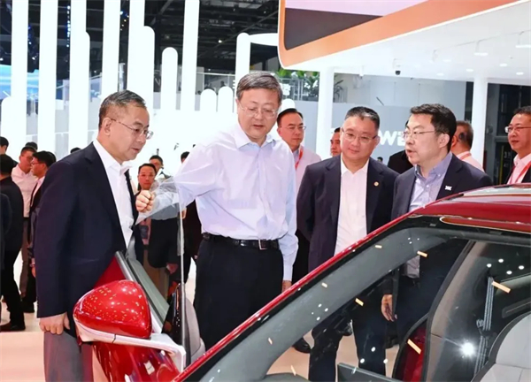 党代会系列报道（四）丨以高质量党建引领高质量发展，加快建成世界一流汽车集团