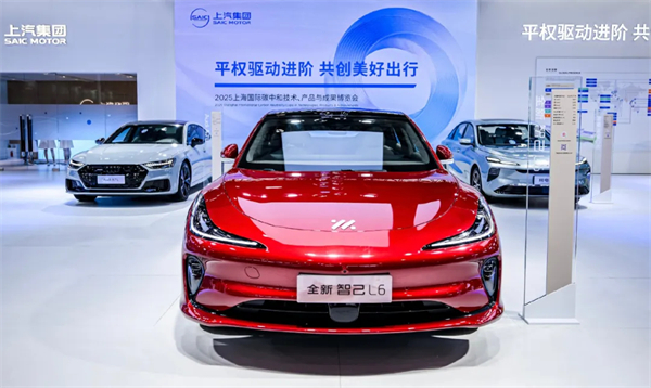 诸神乱战下，上汽以厚度重塑"老大"担当