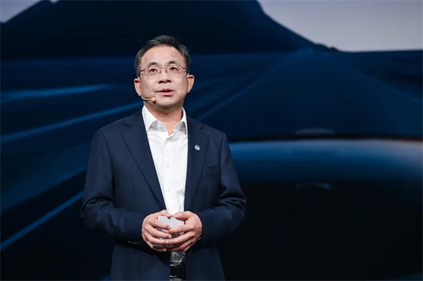 诸神乱战下，上汽以厚度重塑"老大"担当