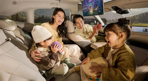 升舱不加价！“满配SUV”全新智己LS6剧院版上市，权益价21.99万~28.29万元