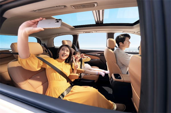 全球唯一10万级混动MPV——上汽大通 G50 混动上市，售价13.98万起